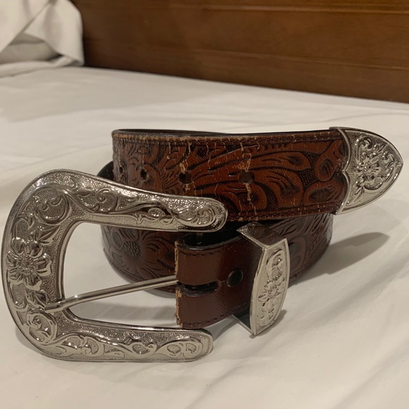 Leather Belt - Picture 1 of 5